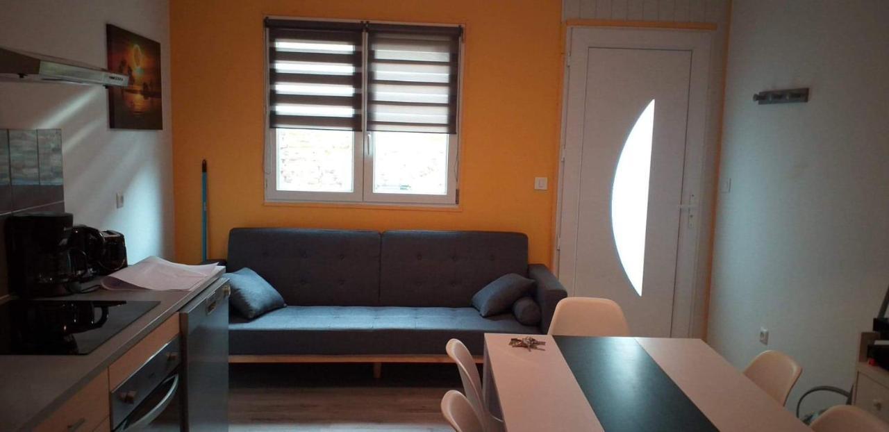 La Riviera Apartment La Fere Exterior photo